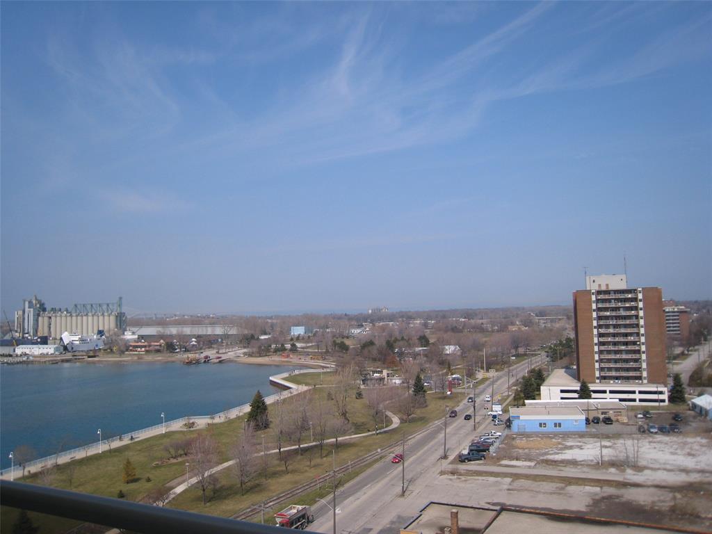 1101-350 Front Street North, Sarnia, ON