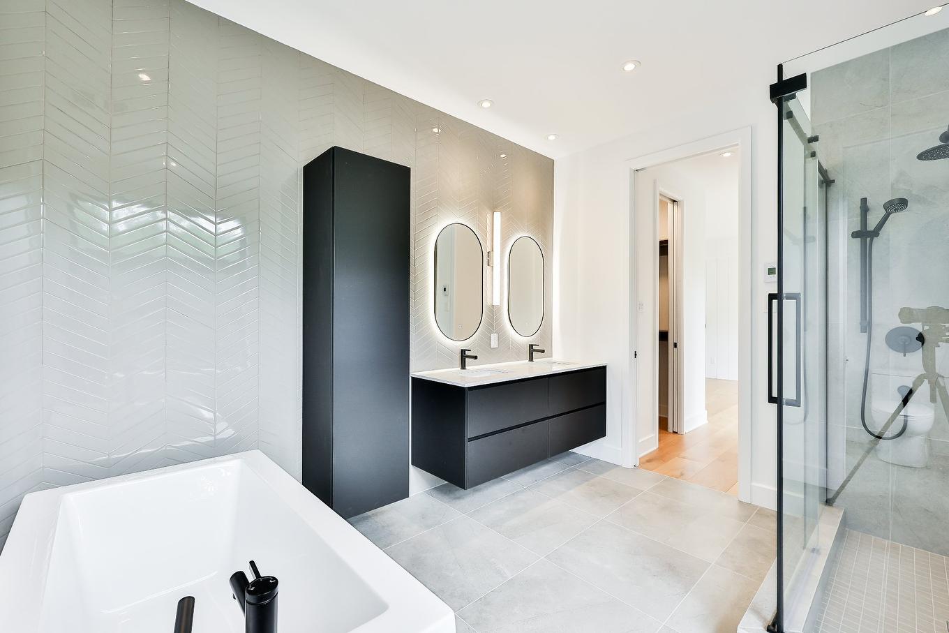 Ensuite bathroom - 52 Ch. De La Rivière, Piedmont, QC - Indoor Photo Showing Bathroom