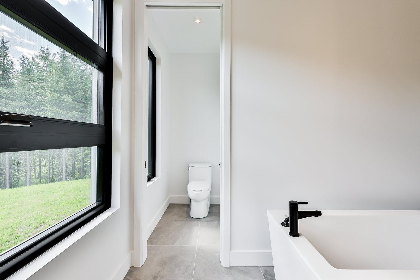 Ensuite bathroom - 52 Ch. De La Rivière, Piedmont, QC - Indoor