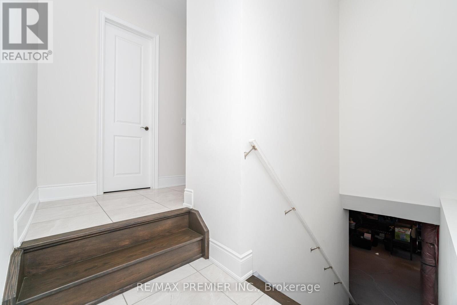 18 Erintown Crescent, Brampton, ON - Indoor Photo Showing Other Room