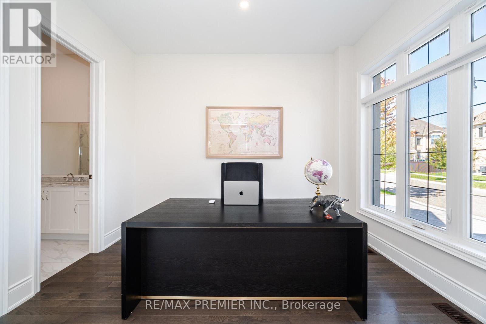 18 Erintown Crescent, Brampton, ON - Indoor Photo Showing Office