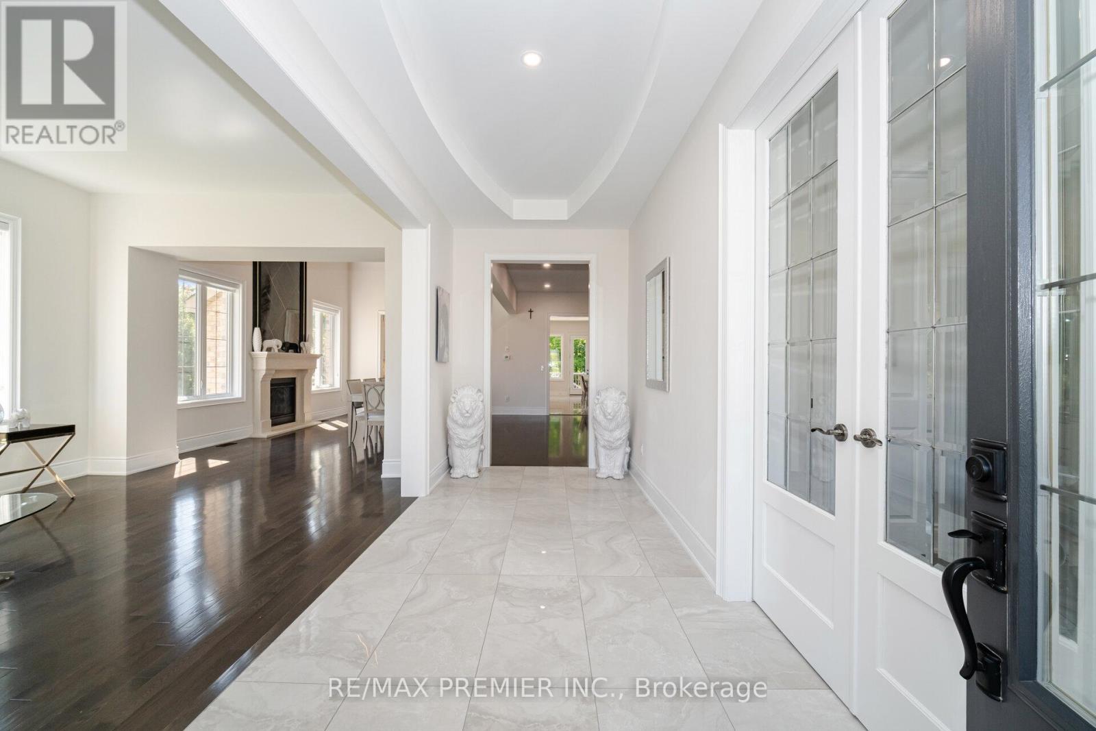 18 Erintown Crescent, Brampton, ON - Indoor Photo Showing Other Room