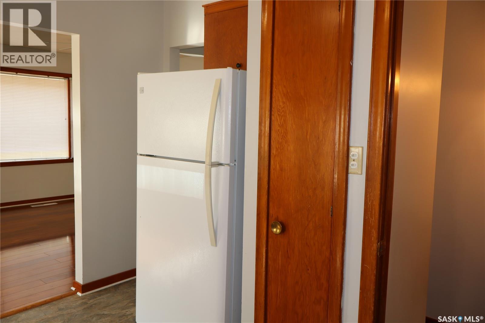 505 3Rd Avenue E, Assiniboia, SK - Indoor Photo Showing Other Room