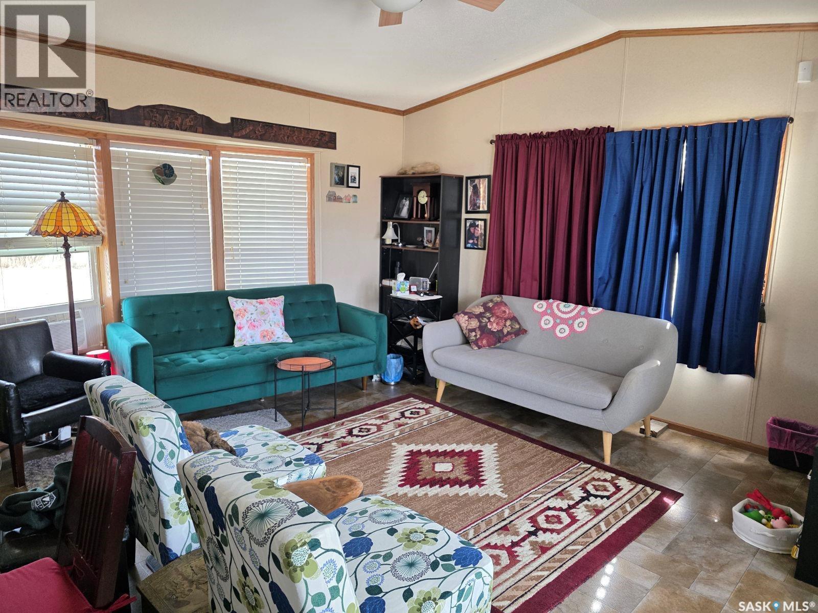 102 Herbert Street, Hawarden, SK