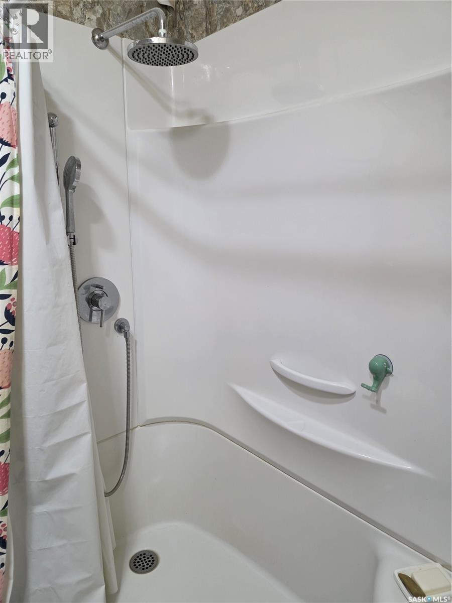 102 Herbert Street, Hawarden, SK