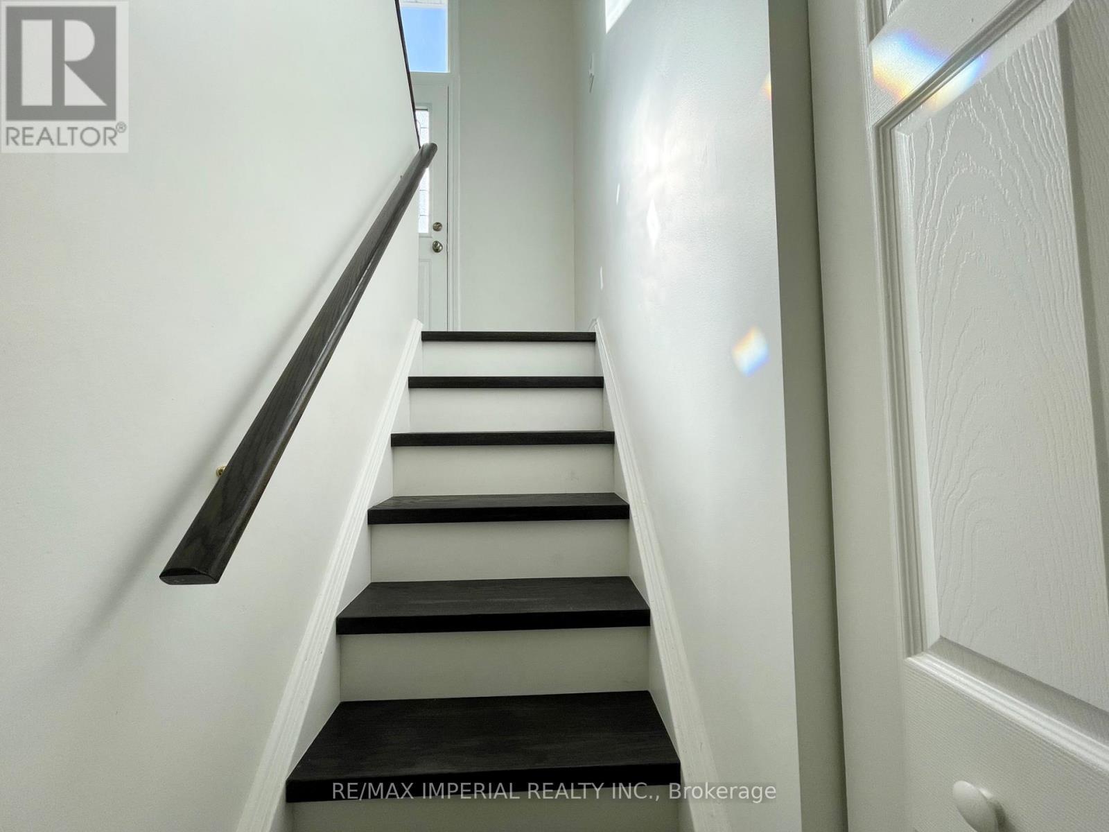 Bsmt - 254 Browndale Crescent, Richmond Hill, ON - Indoor Photo Showing Other Room