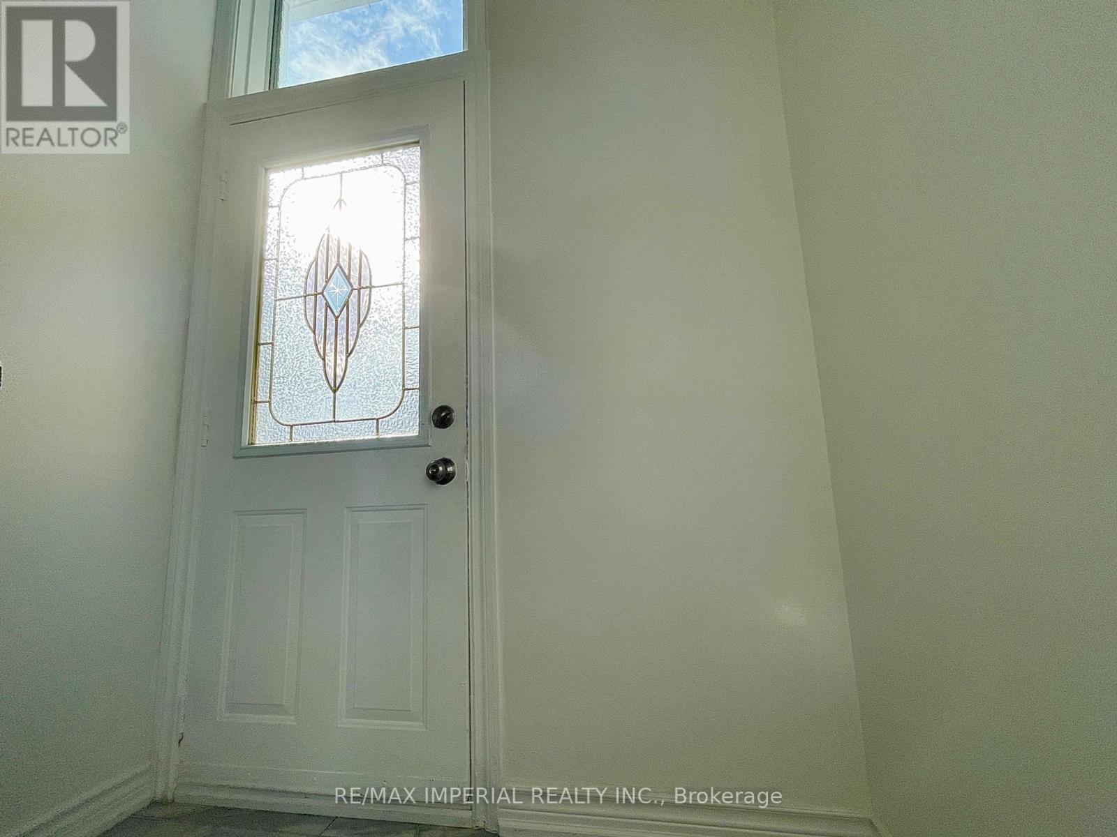 Bsmt - 254 Browndale Crescent, Richmond Hill, ON - Indoor Photo Showing Other Room