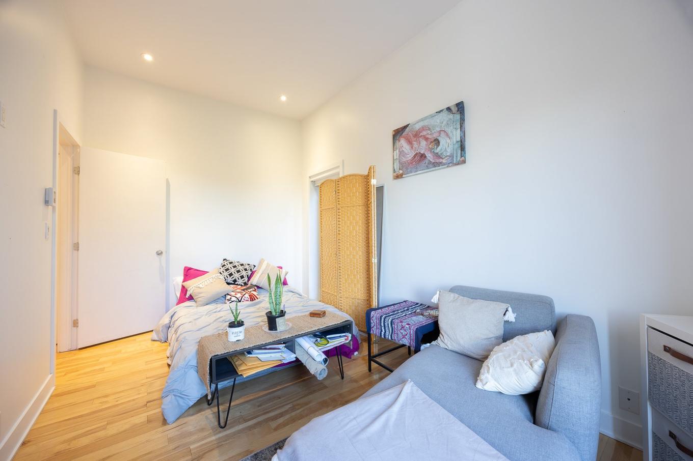 Chambre à coucher principale - 2165 Rue Sherbrooke E., Montréal (Le Plateau-Mont-Royal), QC - Indoor Photo Showing Bedroom