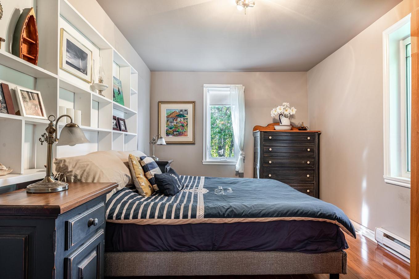 Chambre à coucher - 185 Rue Roger-Vanier, Venise-En-Québec, QC - Indoor Photo Showing Bedroom