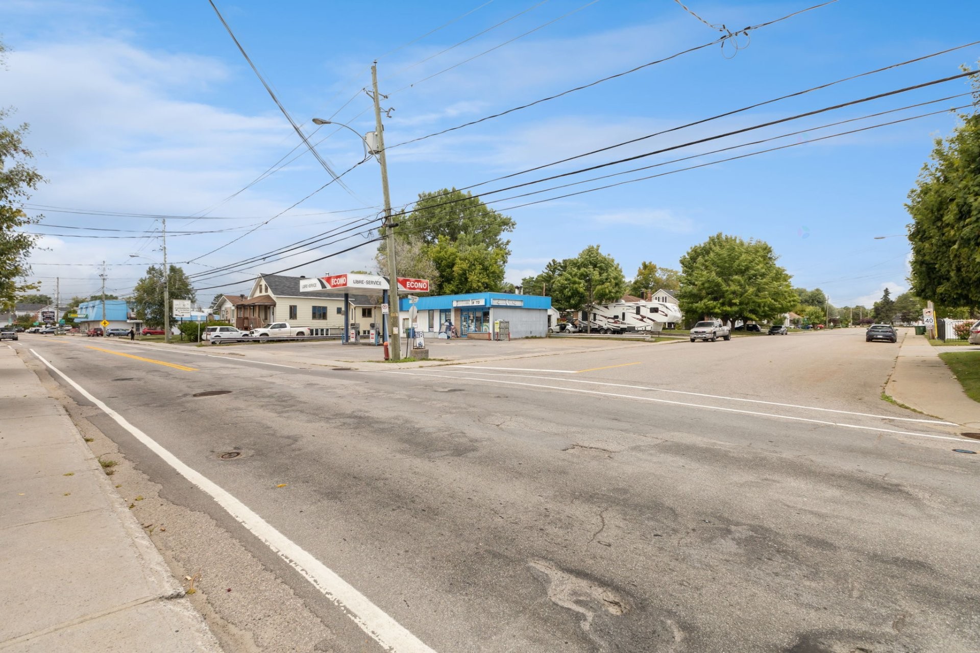 Façade - 283 Rue Victoria, Thurso, QC - Outdoor