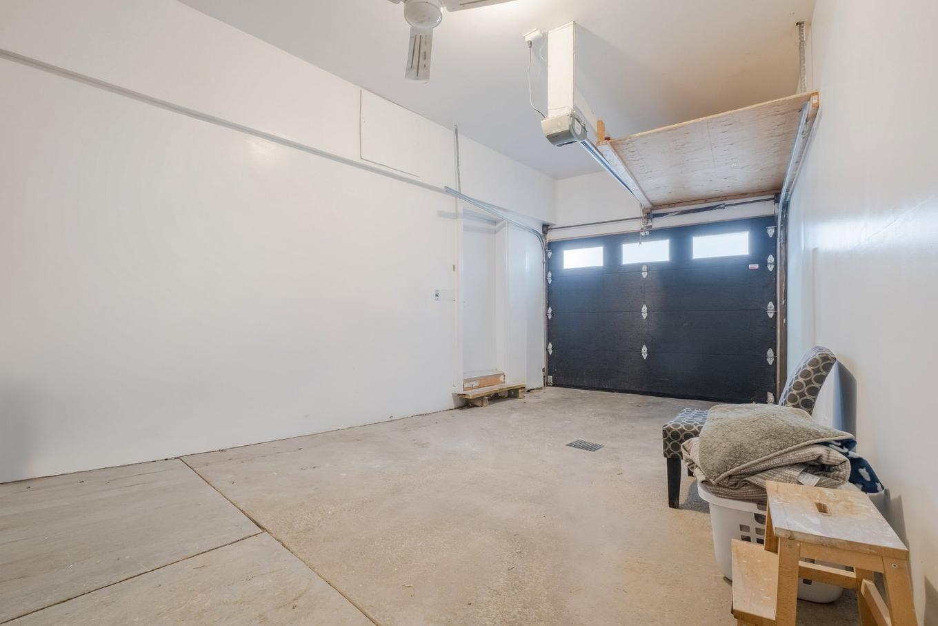 Garage - 480 Rue Montmagny, Sherbrooke (Les Nations), QC - Indoor Photo Showing Garage