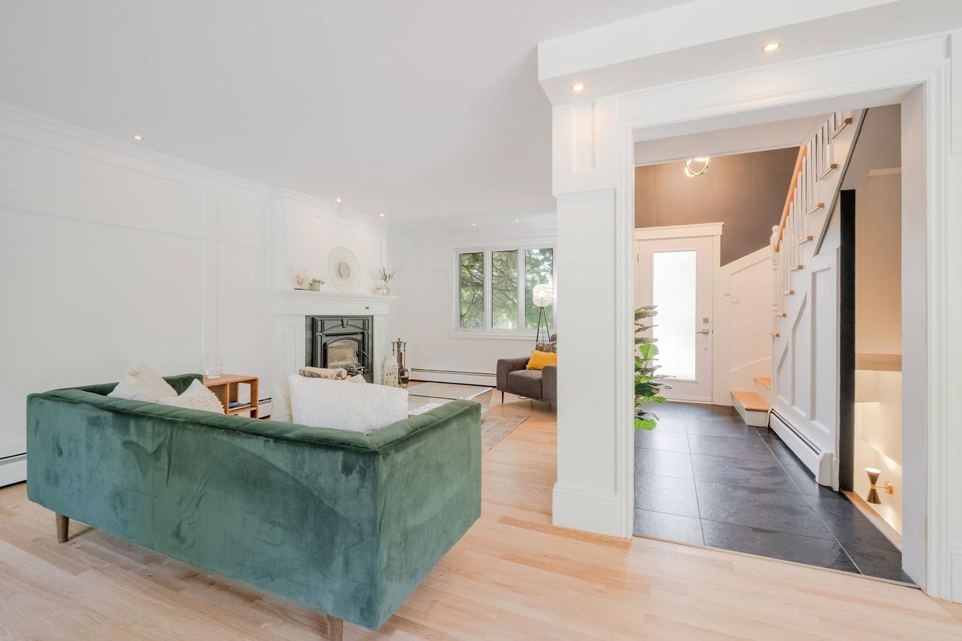 Living room - 480 Rue Montmagny, Sherbrooke (Les Nations), QC - Indoor Photo Showing Other Room With Fireplace