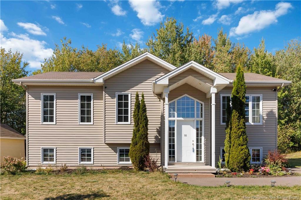 101 Herman St, Dieppe, NB