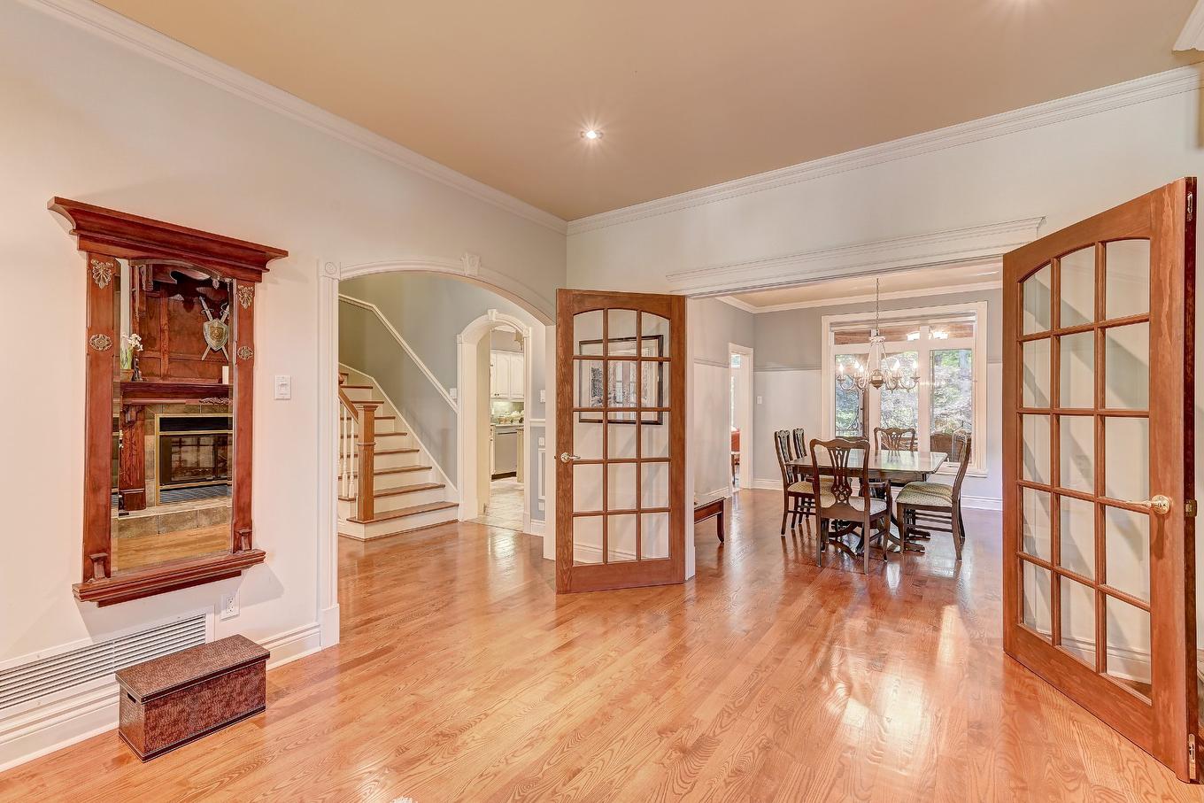 Living room - 122 Rue Jean-De Ronceray, Carignan, QC - Indoor