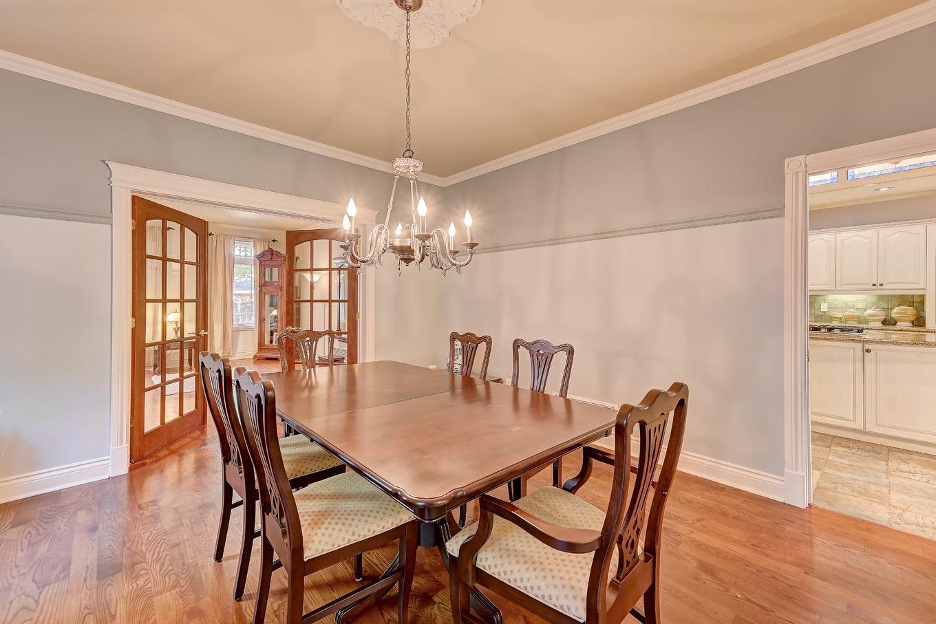 Dining room - 122 Rue Jean-De Ronceray, Carignan, QC - Indoor Photo Showing Dining Room