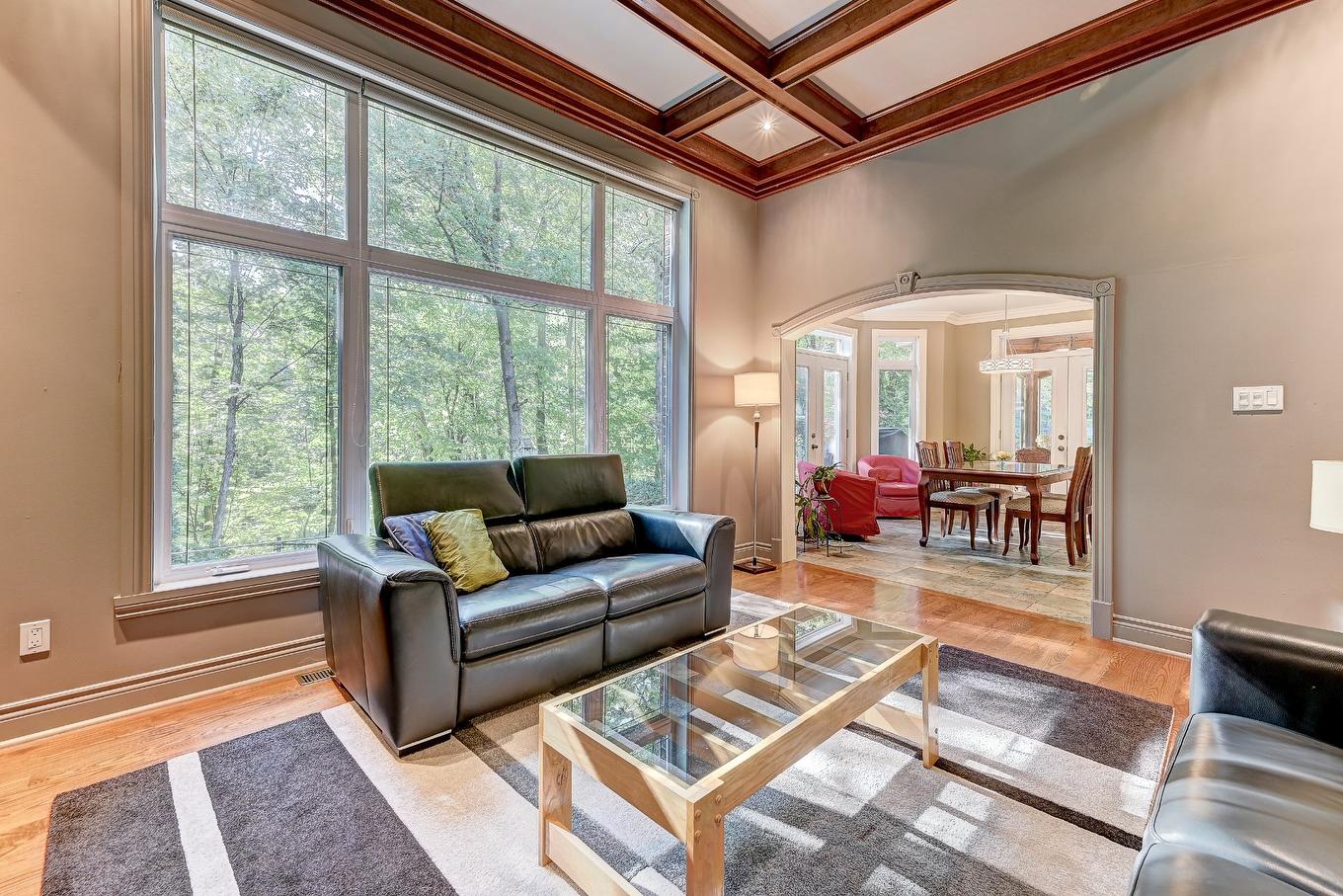 Family room - 122 Rue Jean-De Ronceray, Carignan, QC - Indoor Photo Showing Living Room
