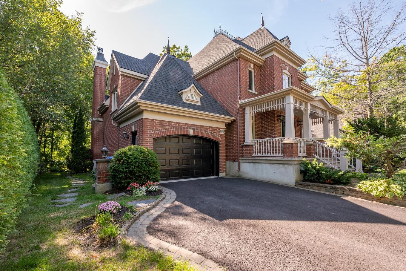 Frontage - 122 Rue Jean-De Ronceray, Carignan, QC - Outdoor With Deck Patio Veranda