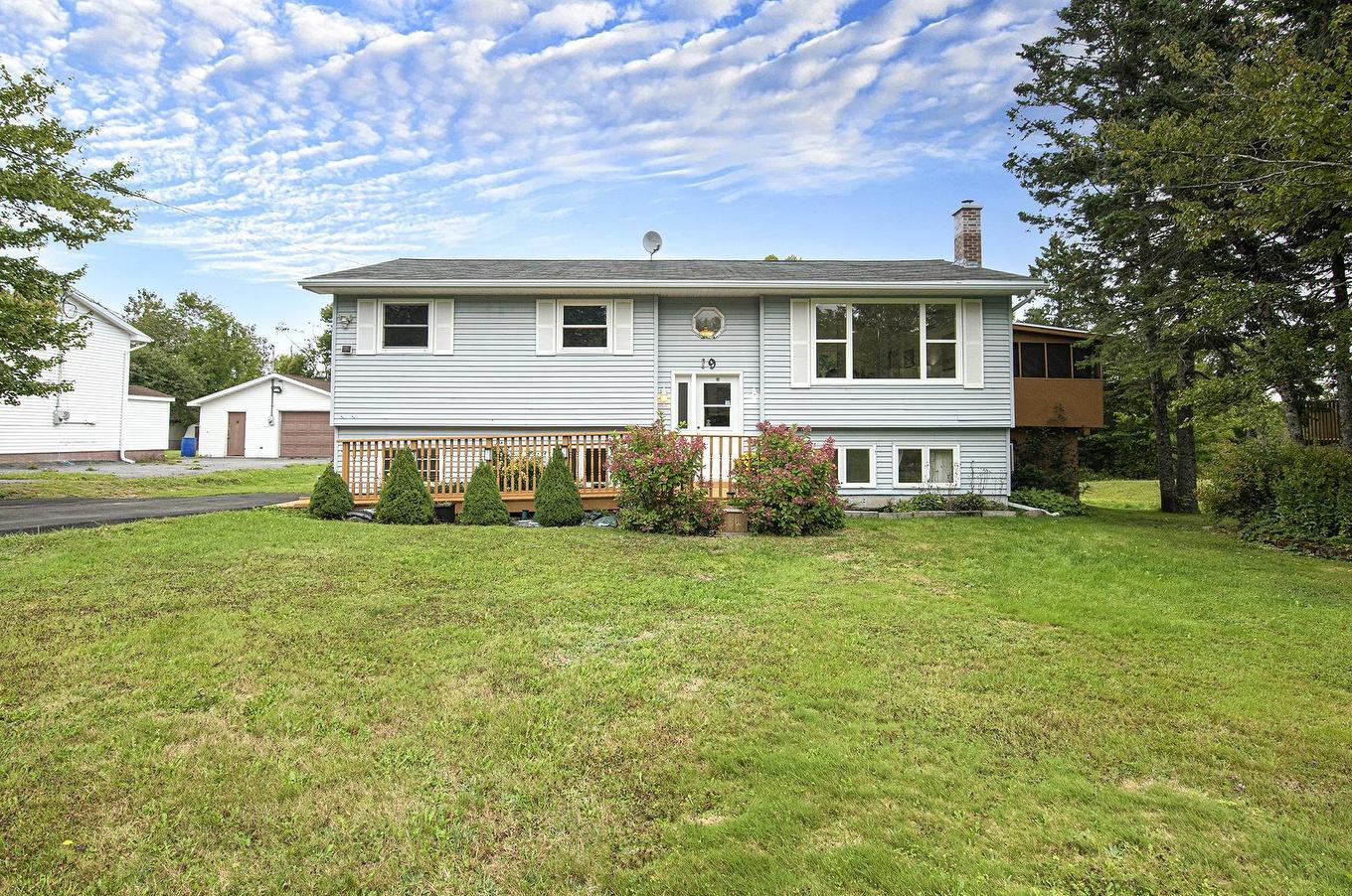 19 Walker Street, Lake Echo, NS