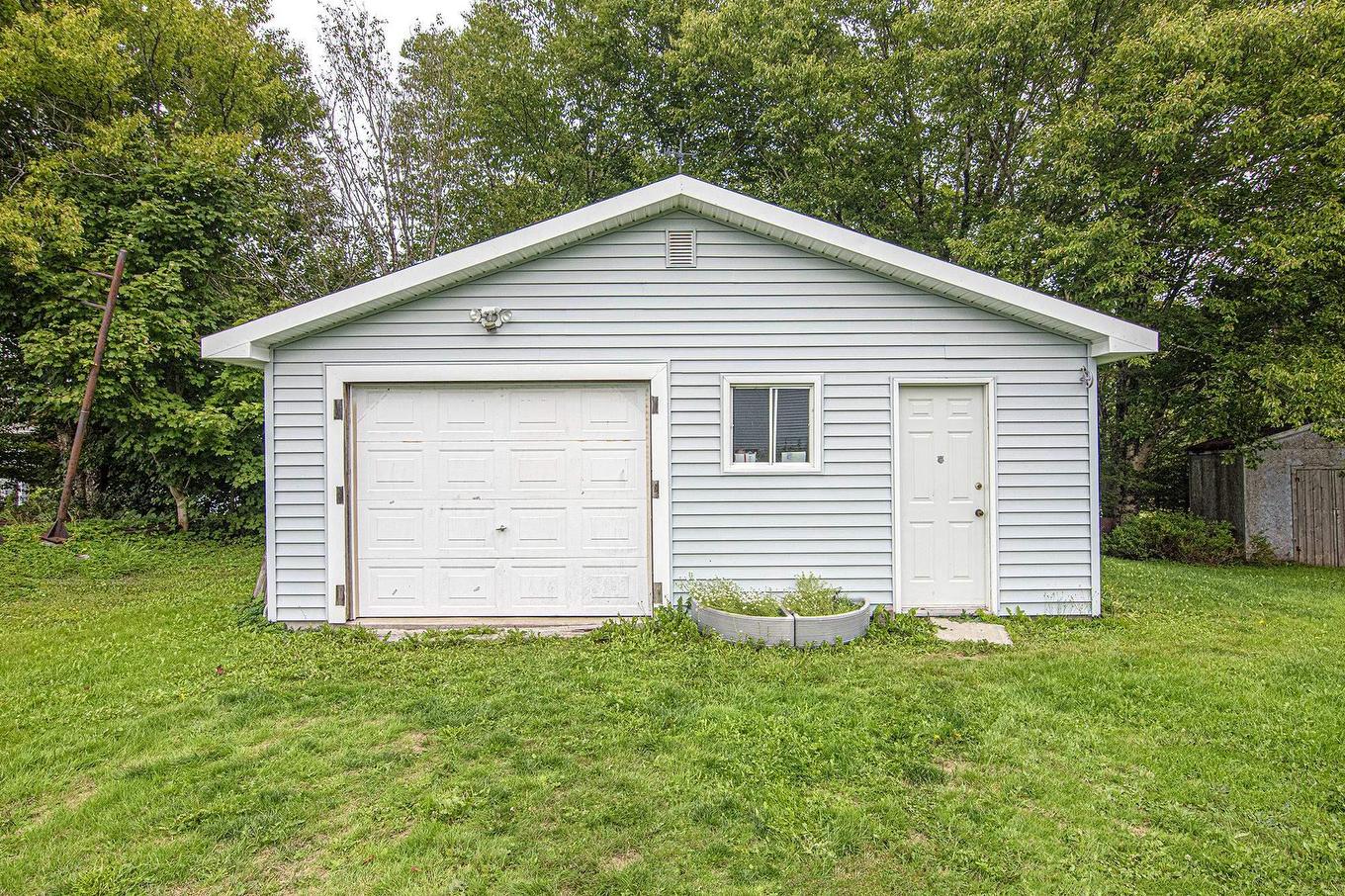 19 Walker Street, Lake Echo, NS