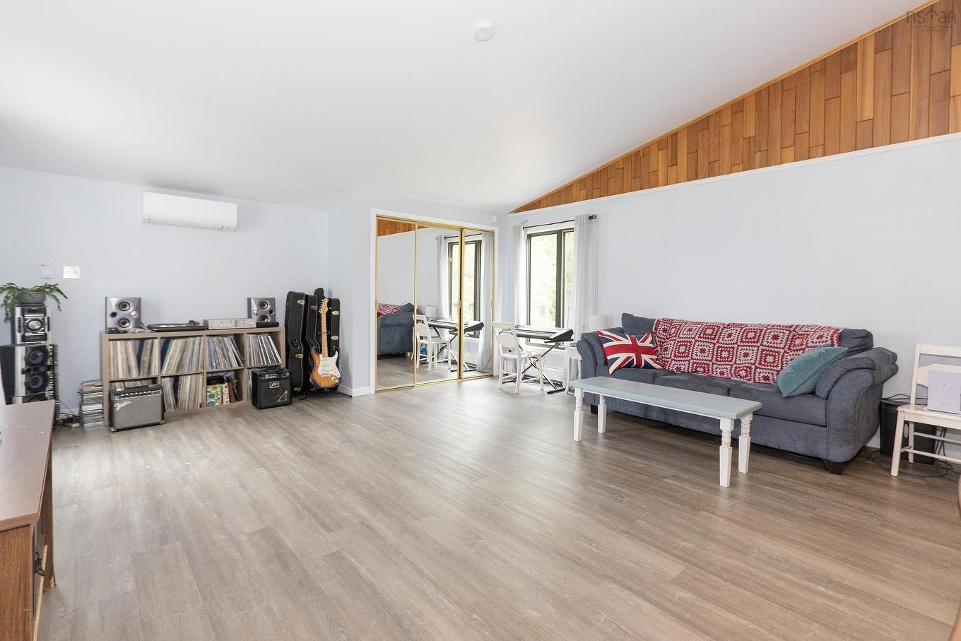 3 Shore Lane, Greenhill, NS