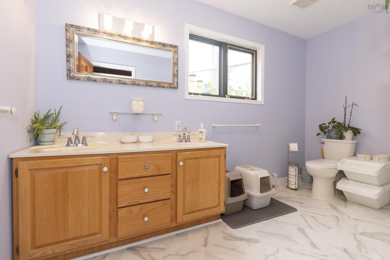 3 Shore Lane, Greenhill, NS