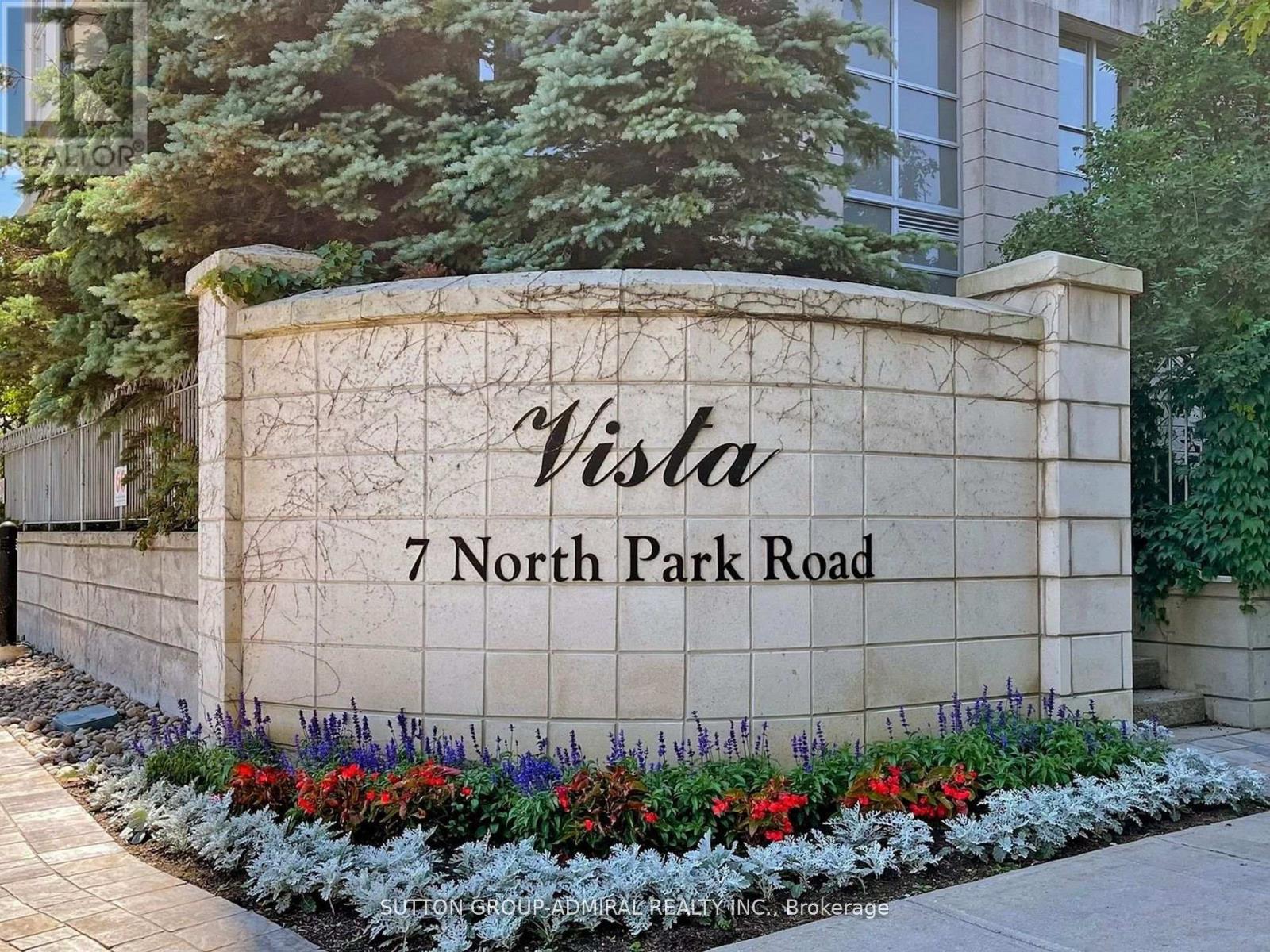 1012 - 7 North Park Road, Vaughan, ON - Outdoor