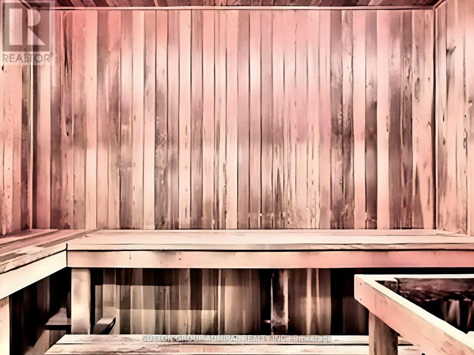 1012 - 7 North Park Road, Vaughan, ON - Indoor