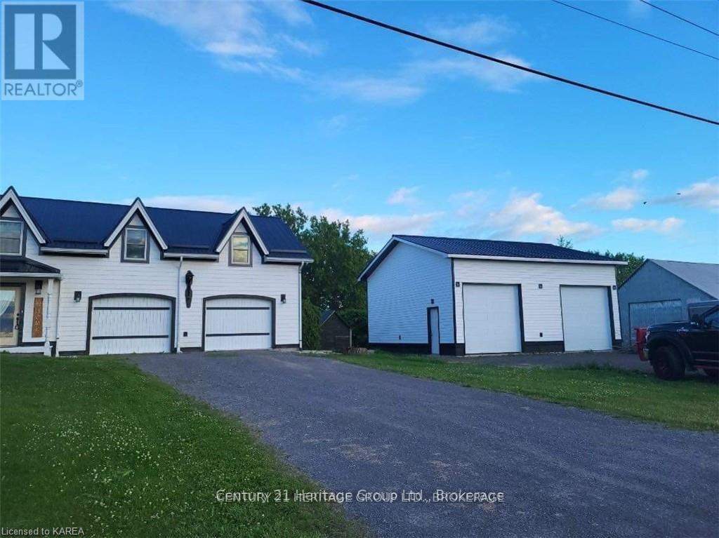 7387 County Rd 9, Greater Napanee (Greater Napanee), ON - Outdoor