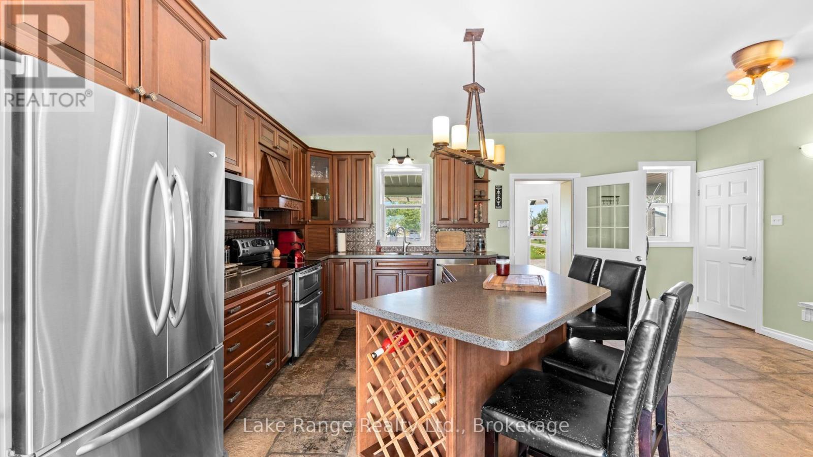Kitchen w/stone floor, custom cabinets etc - 3622 Highway 21, Kincardine, ON - Indoor