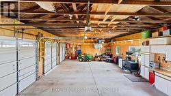Massive, 900sqft attached Garage w/walkout patio -
