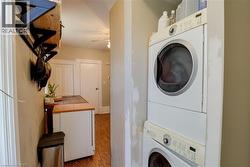 Lower unit laundry -