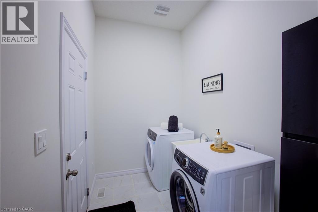 115 Maple Street, Drayton, ON - Indoor Photo Showing Laundry Room