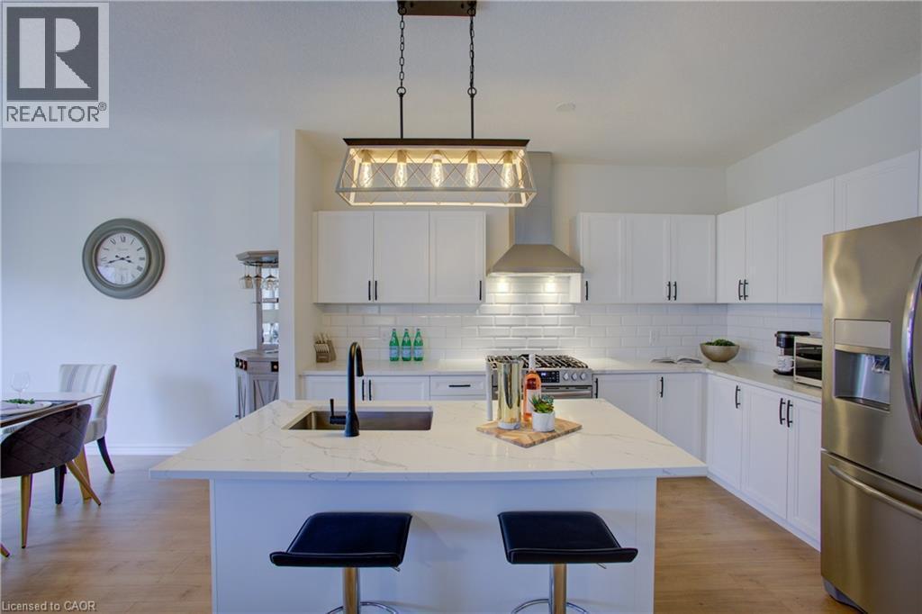 115 Maple Street, Drayton, ON - Indoor Photo Showing Kitchen With Upgraded Kitchen
