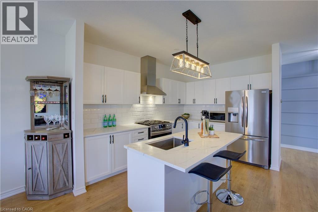 115 Maple Street, Drayton, ON - Indoor Photo Showing Kitchen With Upgraded Kitchen