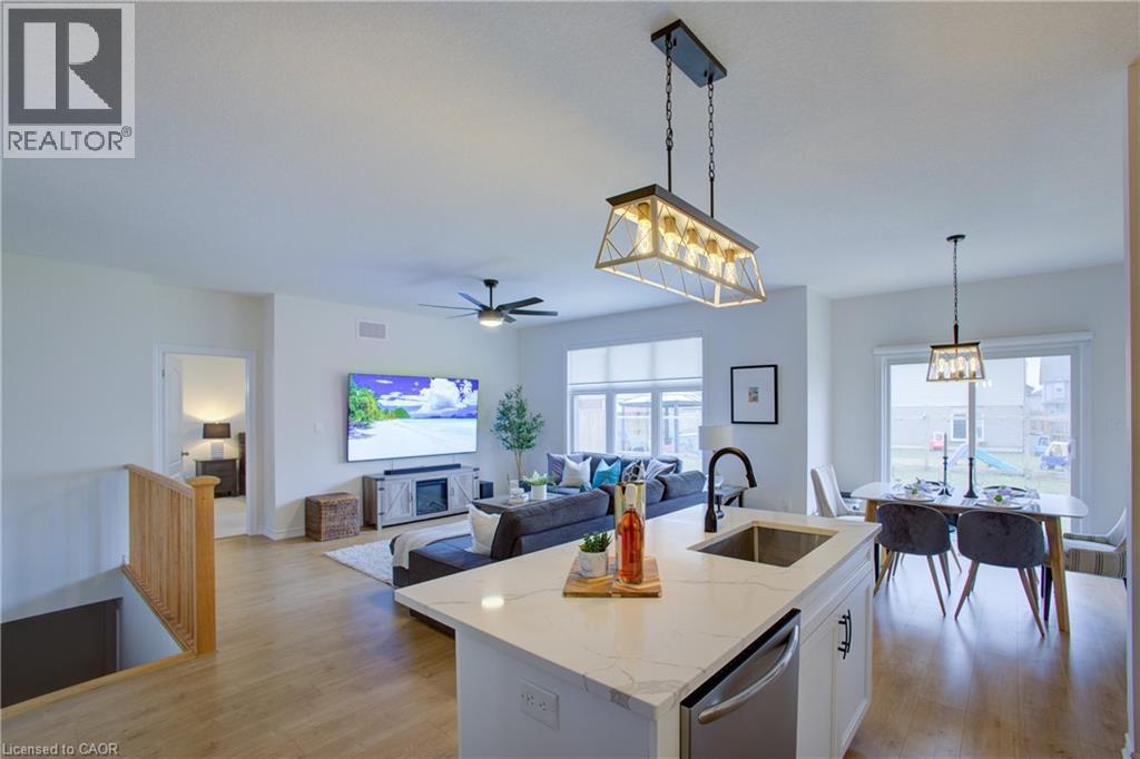 115 Maple Street, Drayton, ON - Indoor