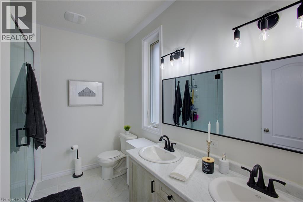 115 Maple Street, Drayton, ON - Indoor Photo Showing Bathroom