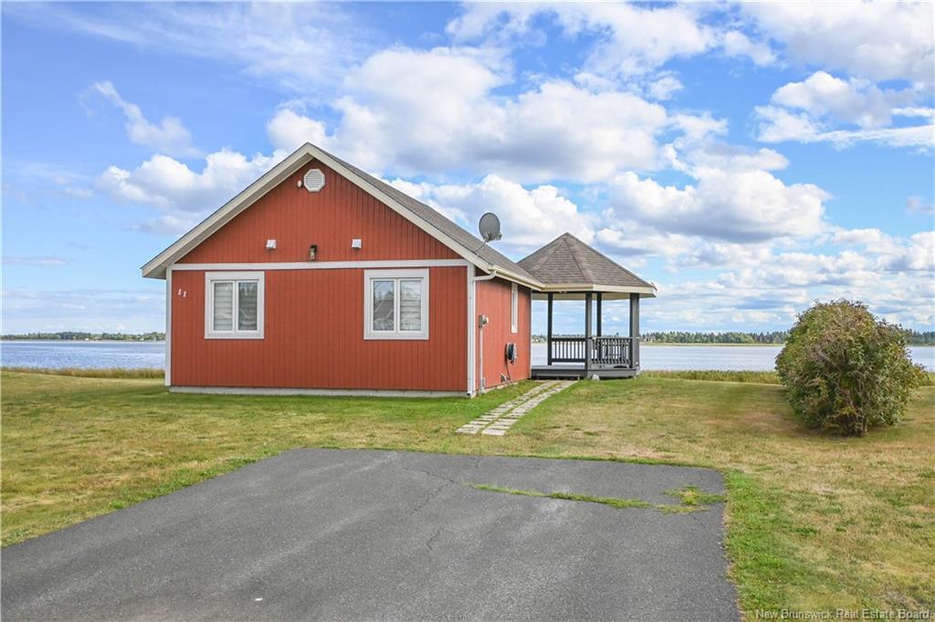 11 Rue De La Marée St, Tracadie, NB