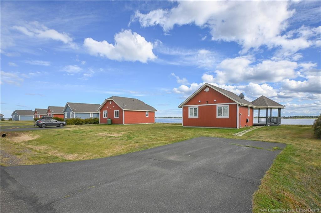 11 Rue De La Marée St, Tracadie, NB