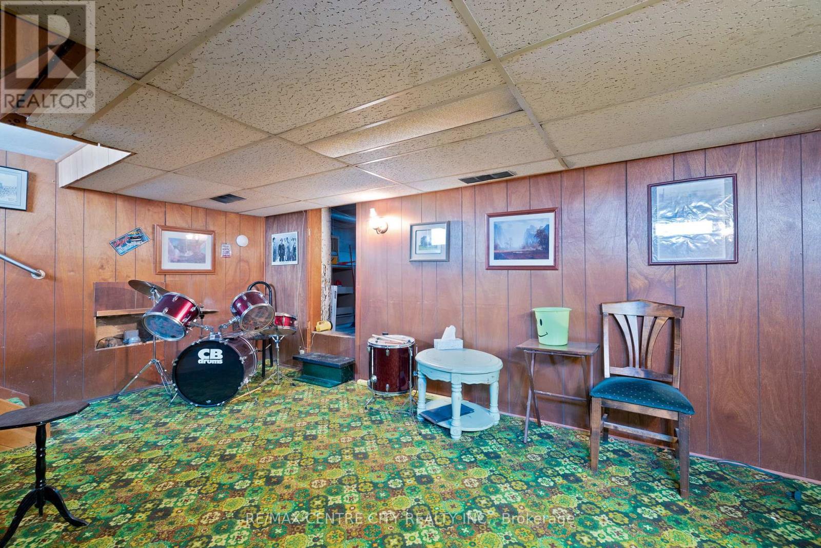 14 James Street, Strathroy-Caradoc (Nw), ON - Indoor