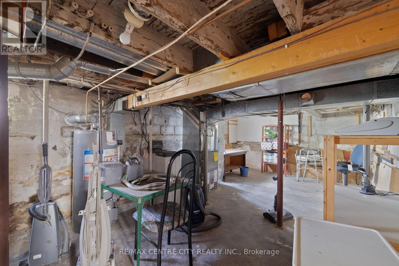 14 James Street, Strathroy-Caradoc (Nw), ON - Indoor Photo Showing Basement