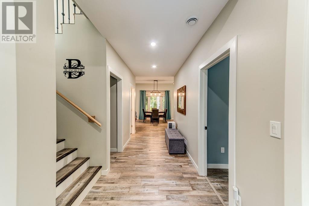 264 Lakeview Drive, Alban, ON - Indoor Photo Showing Other Room