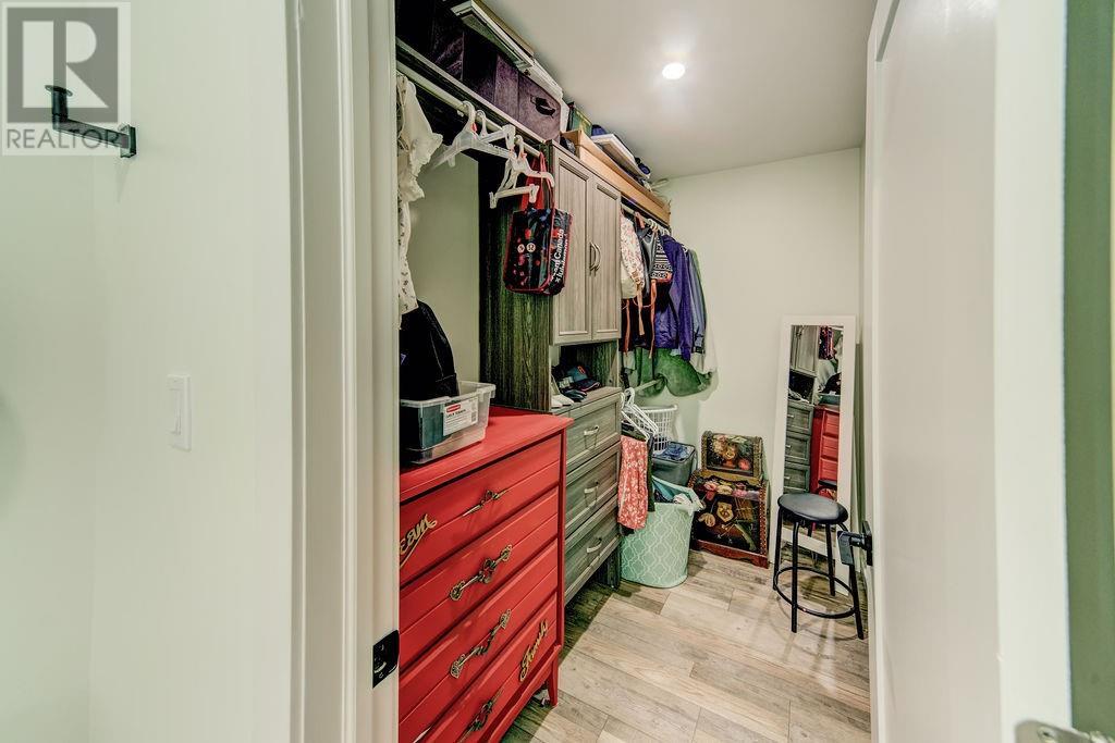 264 Lakeview Drive, Alban, ON - Indoor With Storage