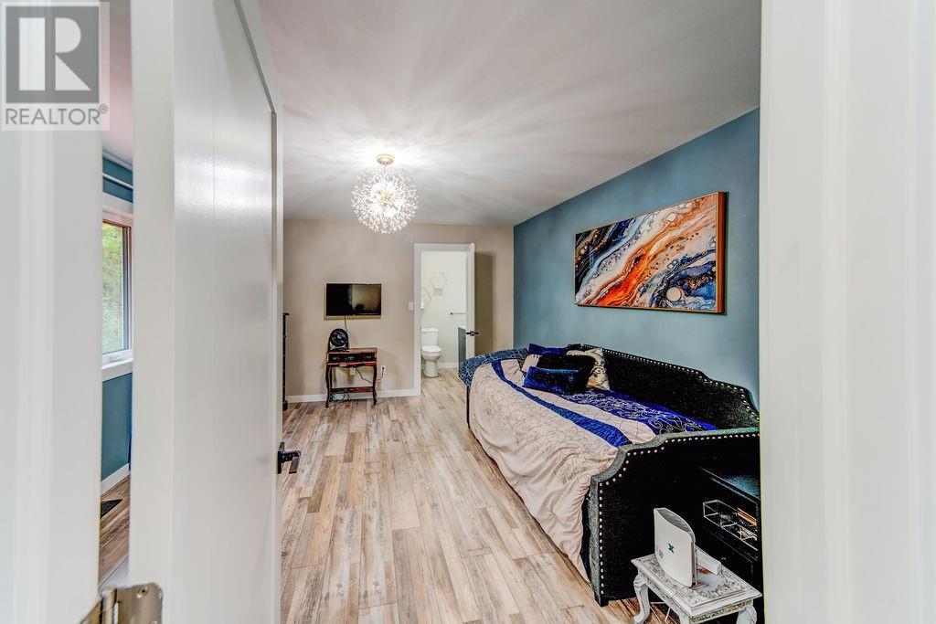 264 Lakeview Drive, Alban, ON - Indoor