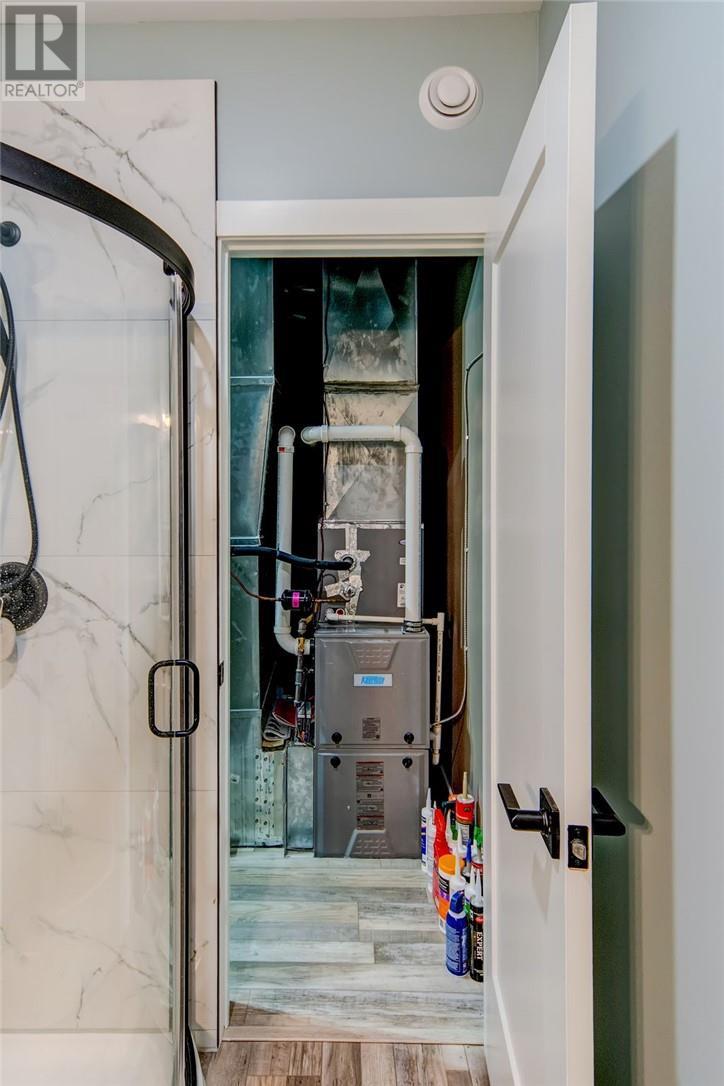 264 Lakeview Drive, Alban, ON - Indoor