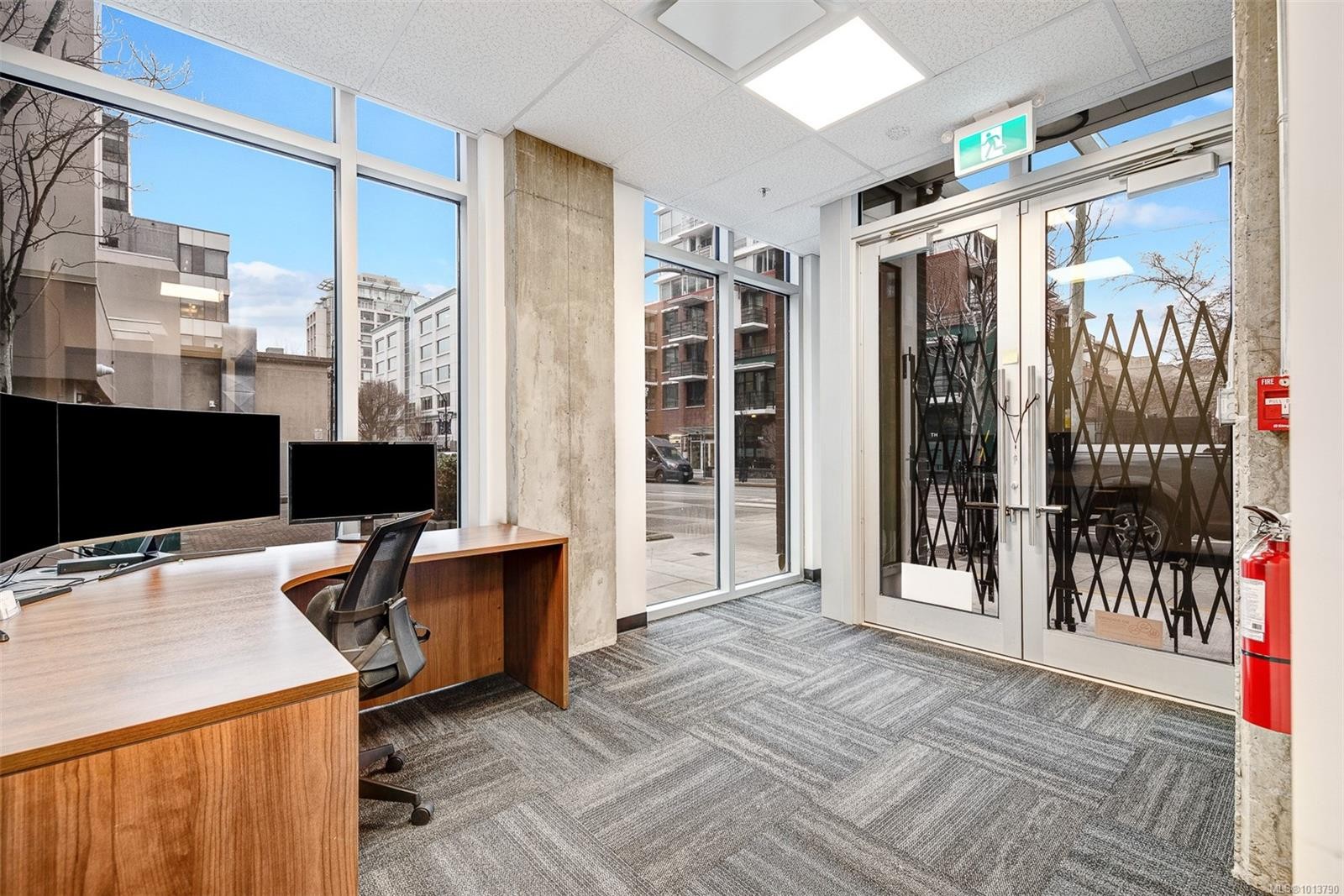 841/843 Johnson St, Victoria, BC