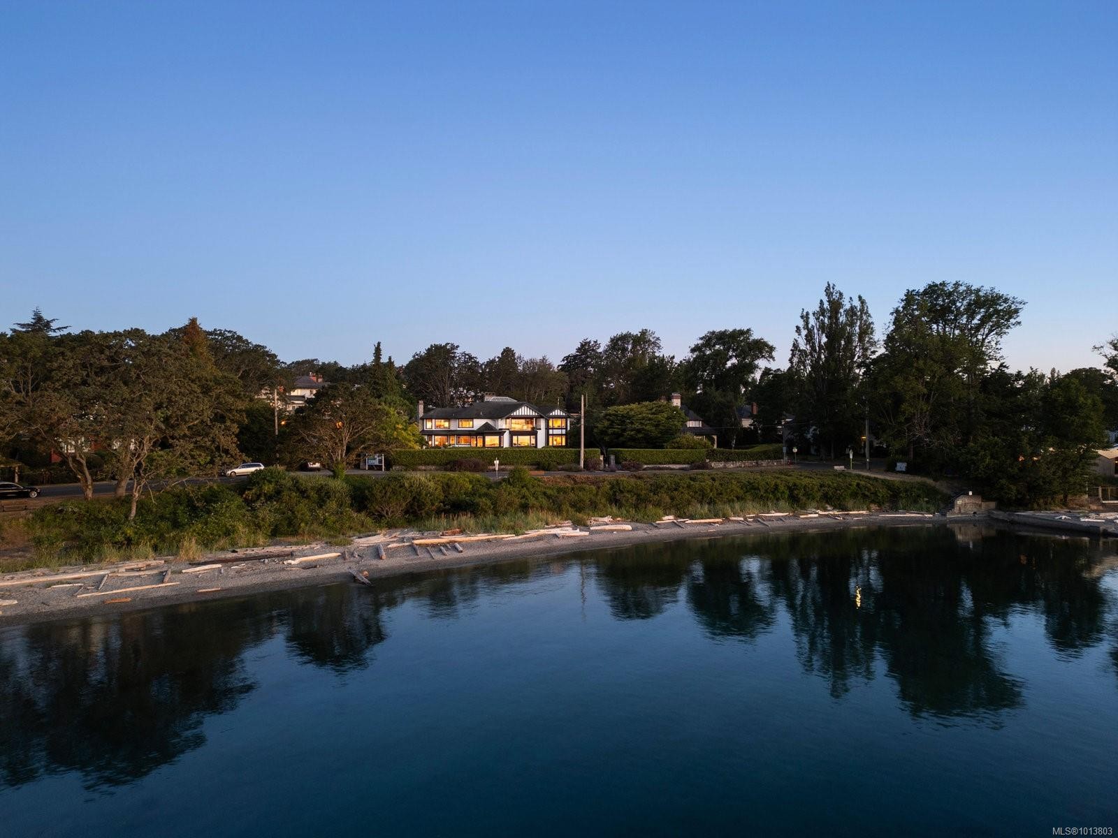 1580 Beach Dr, Oak Bay, BC