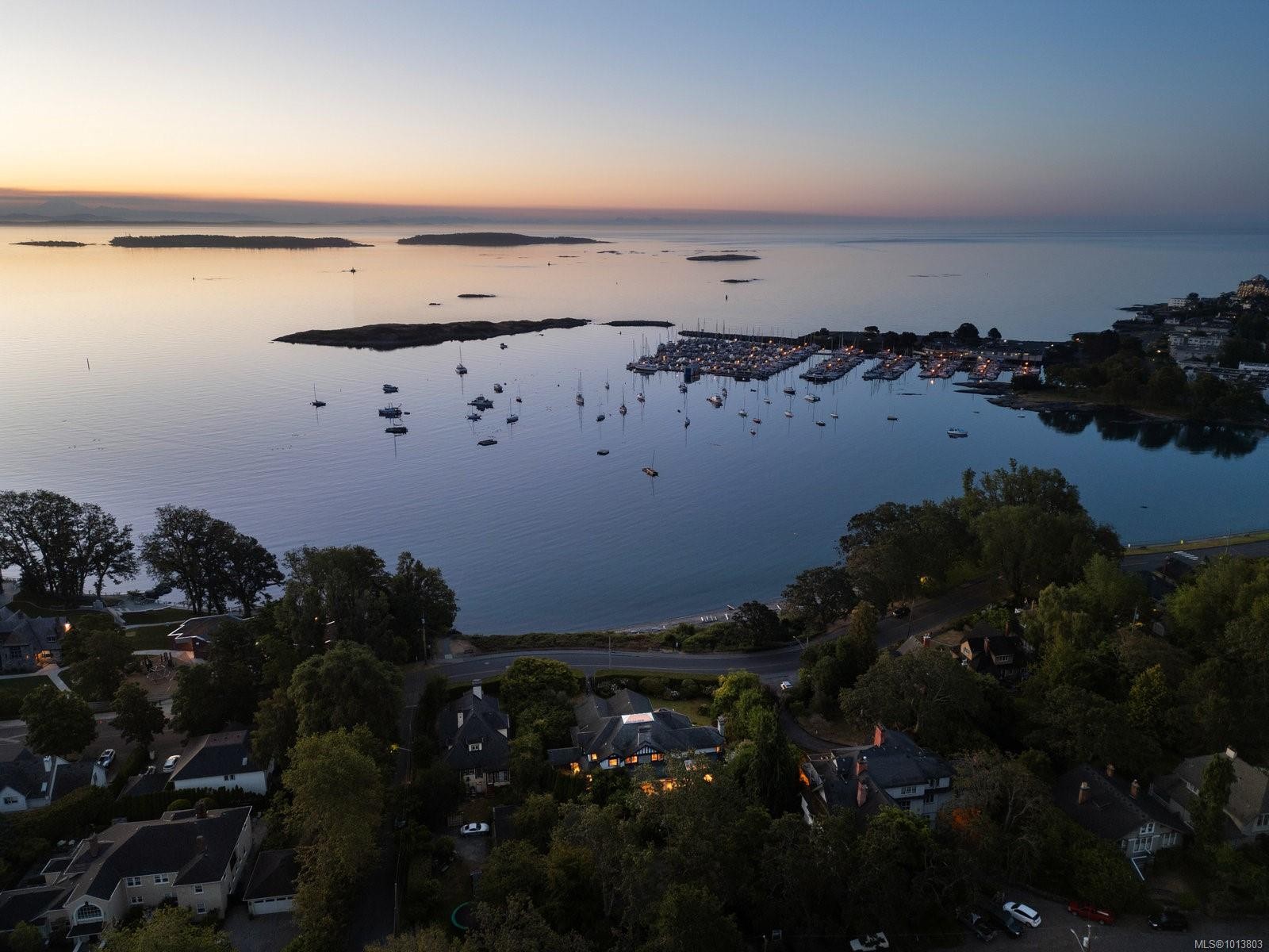 1580 Beach Dr, Oak Bay, BC