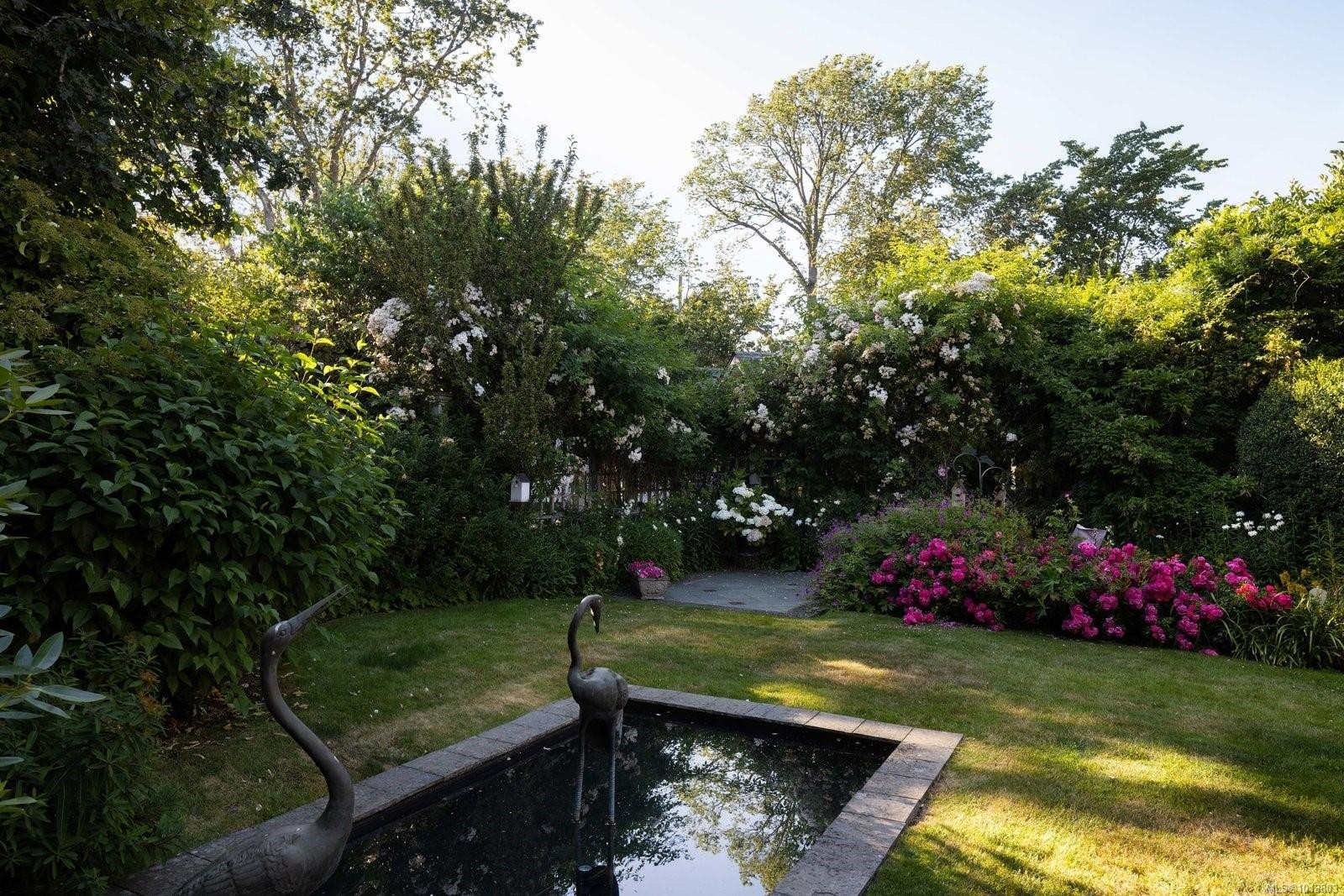 1580 Beach Dr, Oak Bay, BC