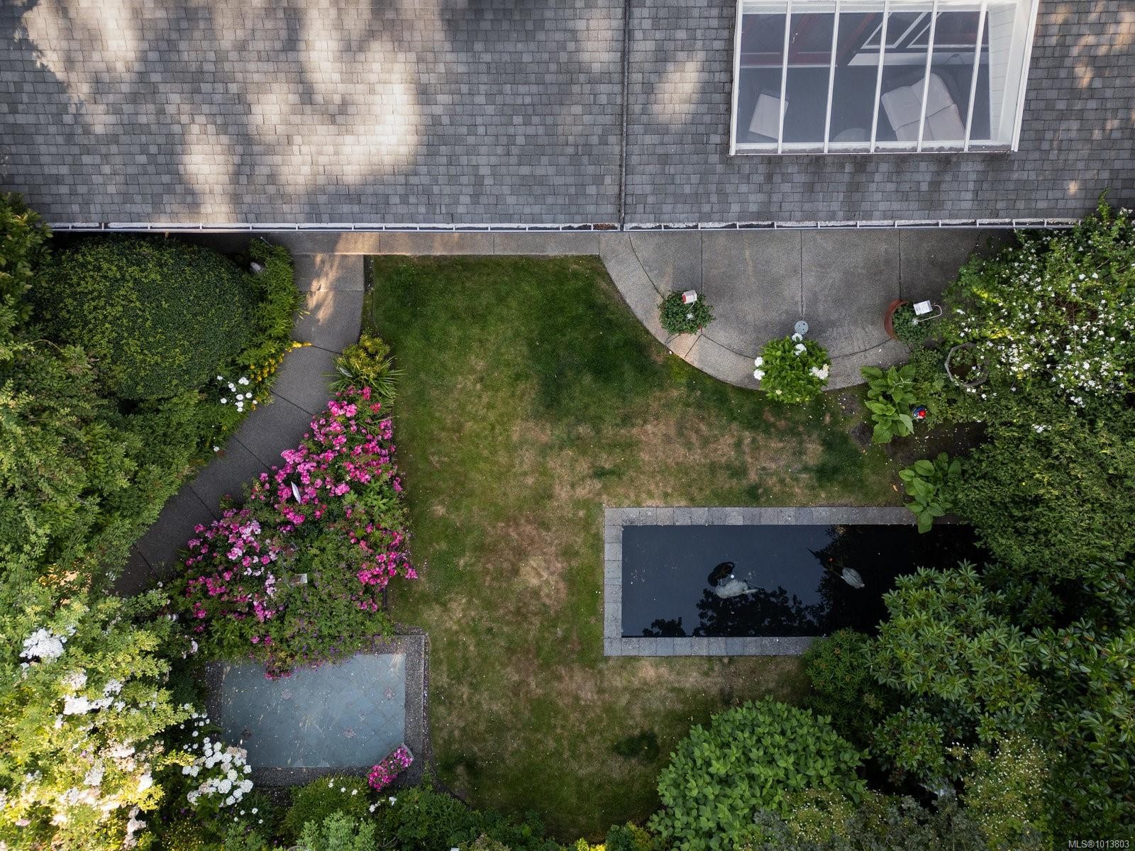 1580 Beach Dr, Oak Bay, BC