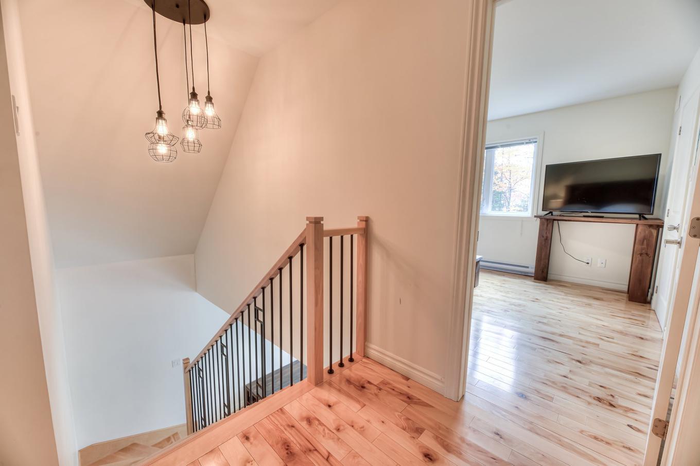 Escalier - 600 Ch. Olivier, Saint-Côme, QC - Indoor Photo Showing Other Room